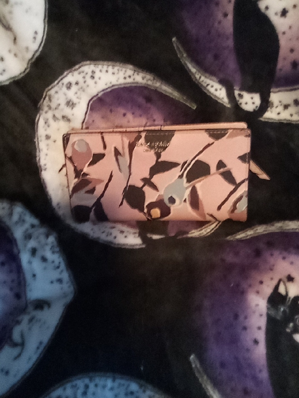 Kate Spade  Cameron Paper Rose  Pink Floral Leather Wallet with Black Leaf Print